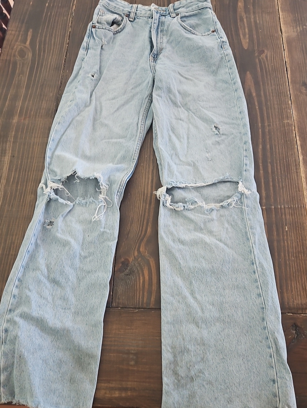 Zara Distressed Higg Waisted Jeans Size 2